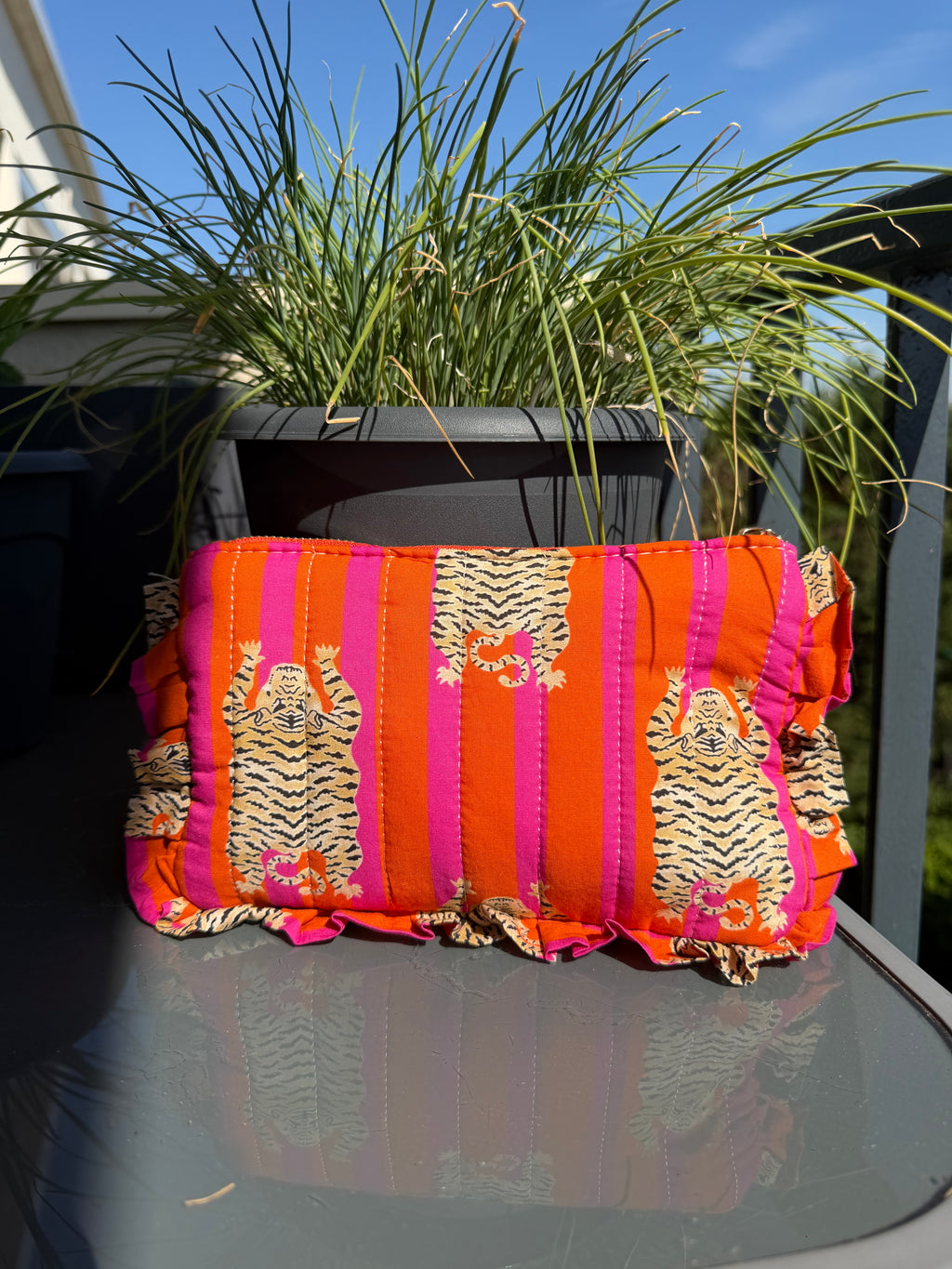 Pochette “La Poulette” – Matelassée Tigre Orange & Fuchsia