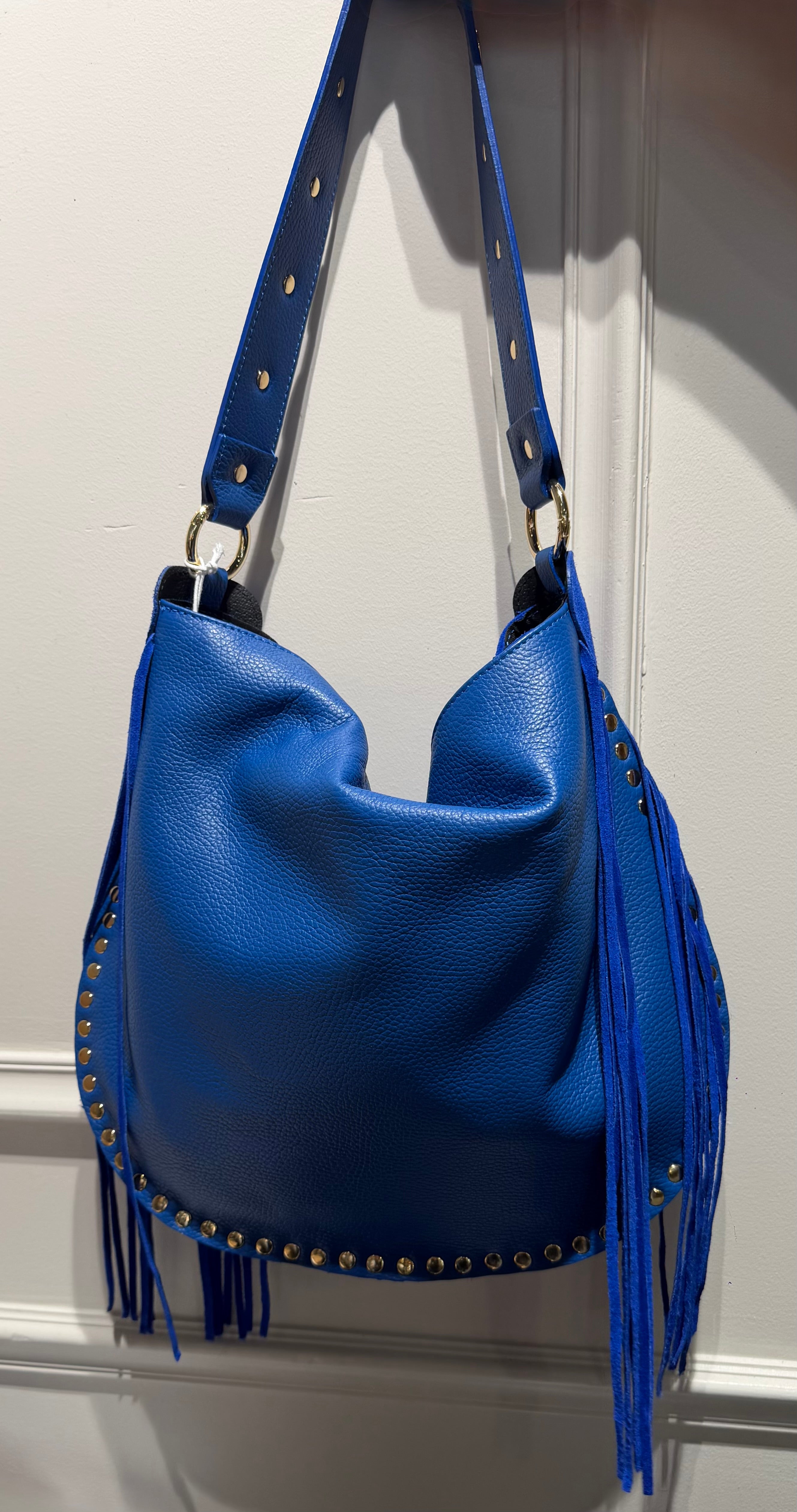 Sac Capri Bleu Électrique – 100 % Cuir Véritable – Franges & Clous Dorés – Fabrication Italienne 🇮🇹