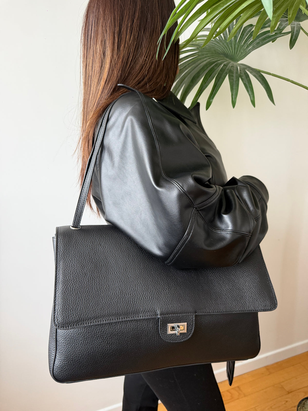 LE VENDÔME – Sac en cuir grainé noir