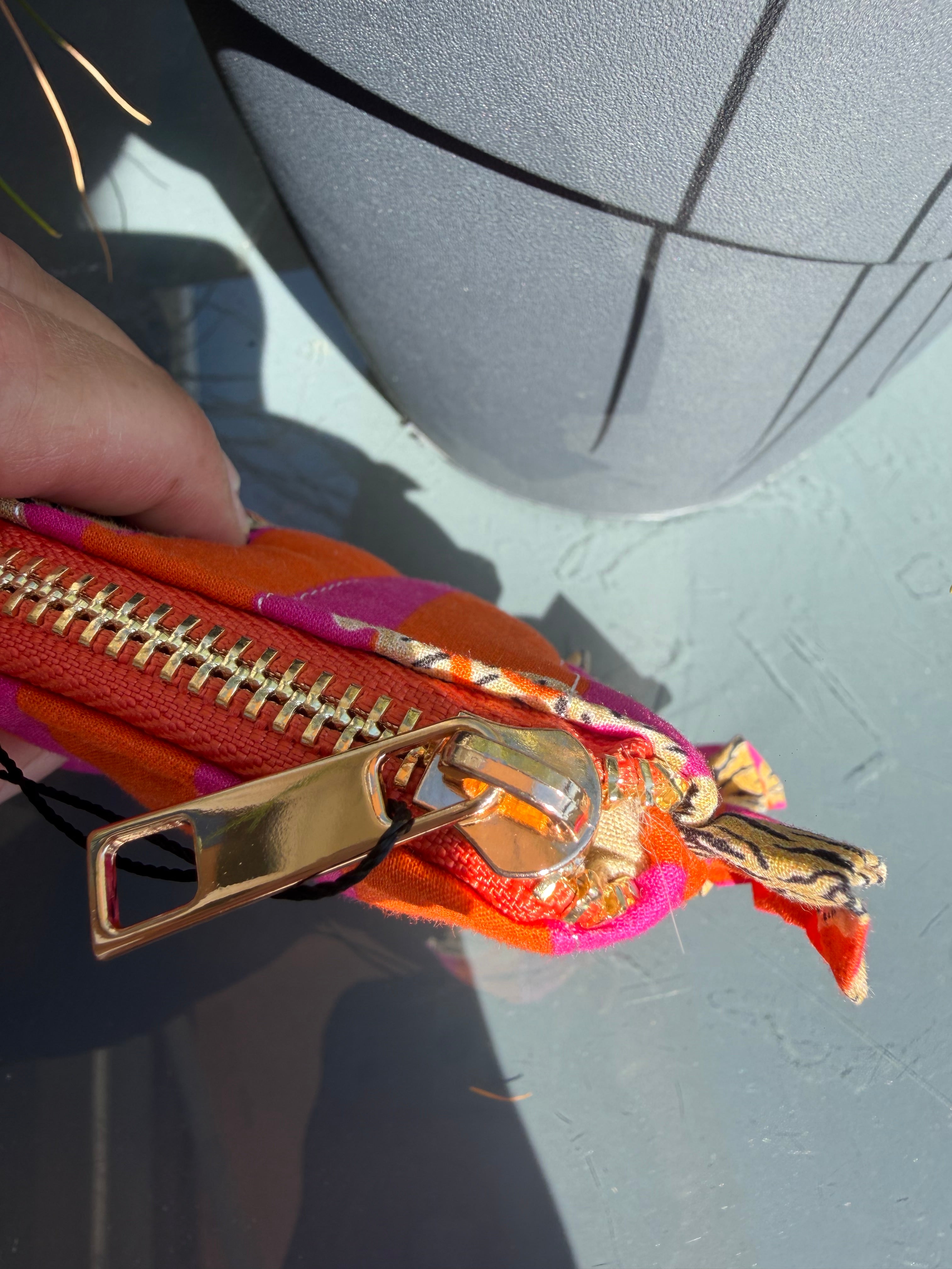 Pochette “La Poulette” – Matelassée Tigre Orange & Fuchsia