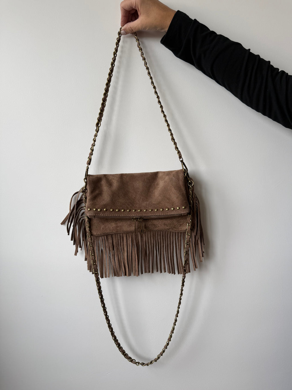 Sac bandoulière Zadige Taupe – bohème chic en 100% cuir daim
