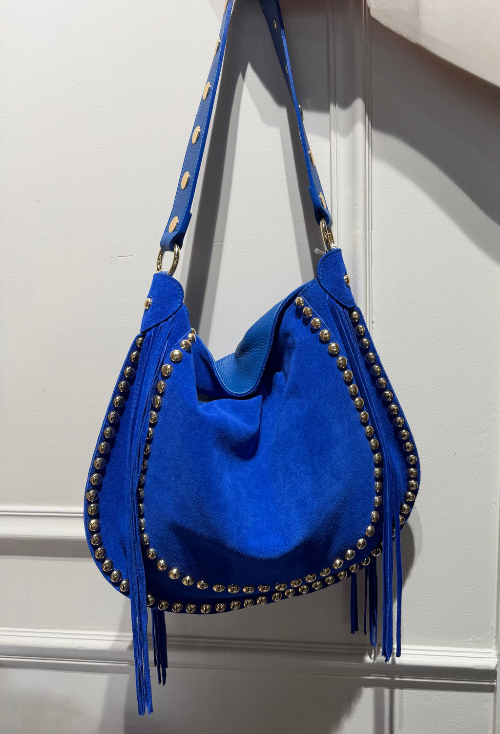 Sac Capri Bleu Électrique – 100 % Cuir Véritable – Franges & Clous Dorés – Fabrication Italienne 🇮🇹