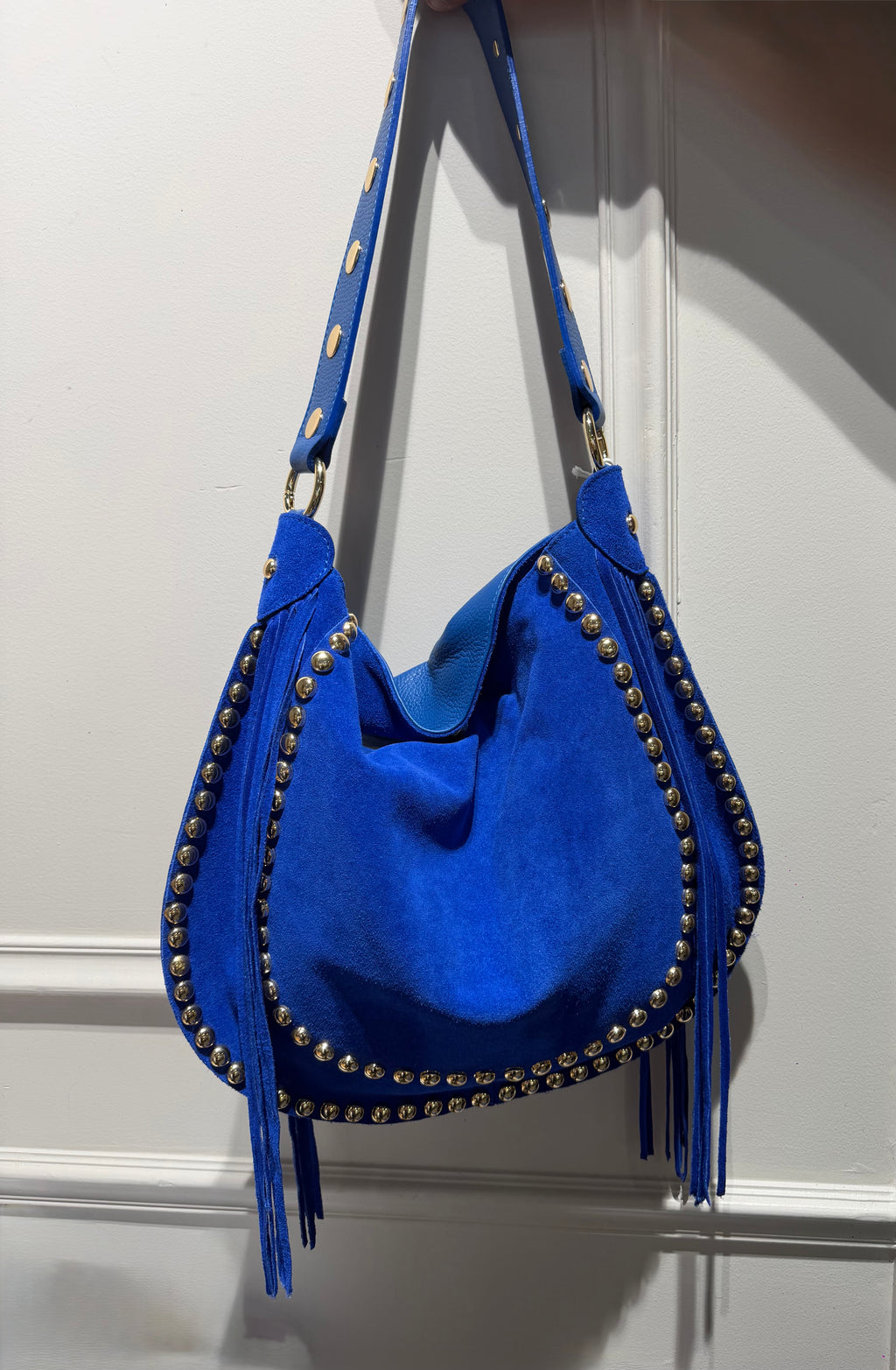 Sac Capri Bleu Électrique – 100 % Cuir Véritable – Franges & Clous Dorés – Fabrication Italienne 🇮🇹