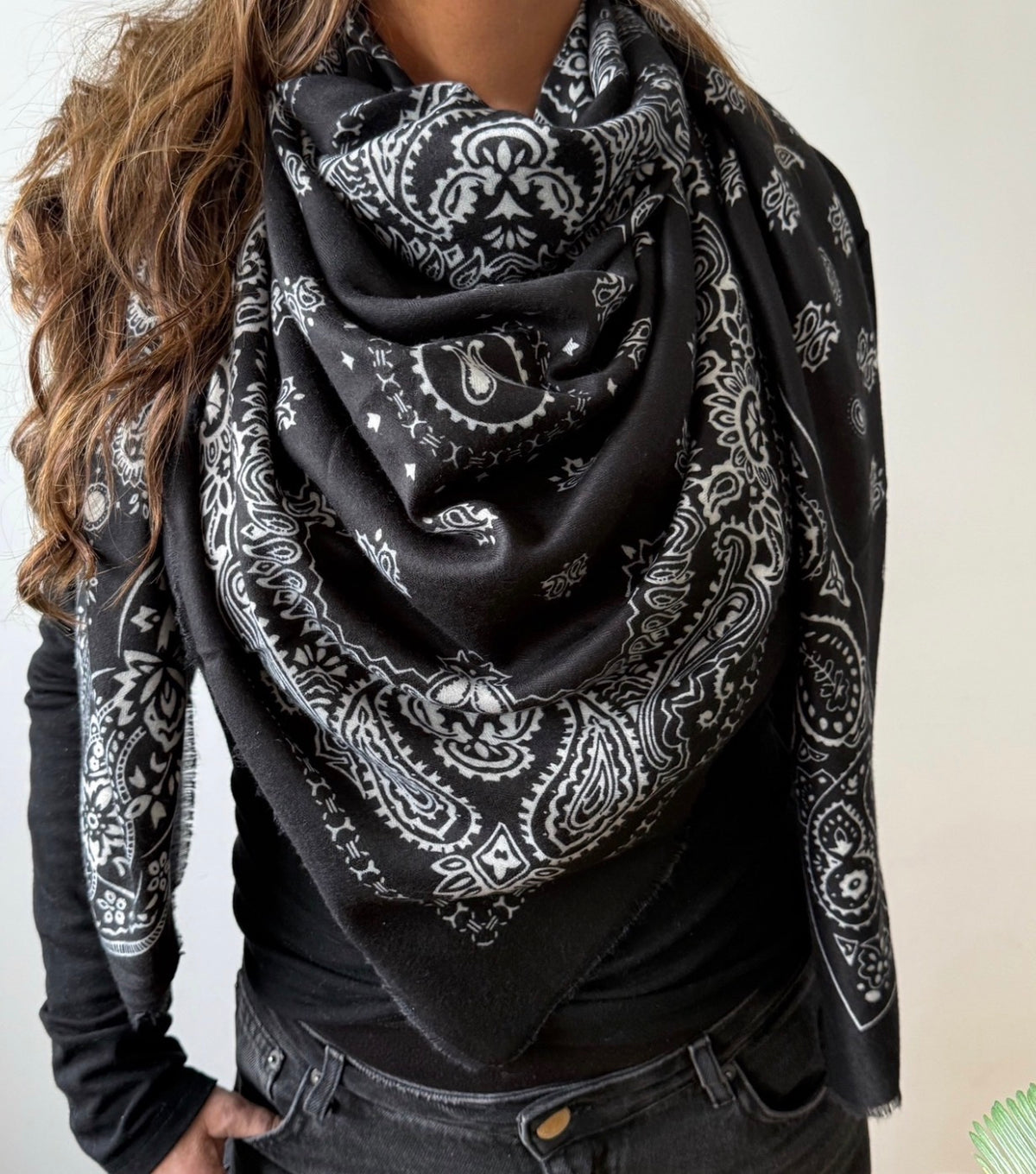 Foulard Brooke | Bandana oversize 140 × 140 cm – Plusieurs coloris