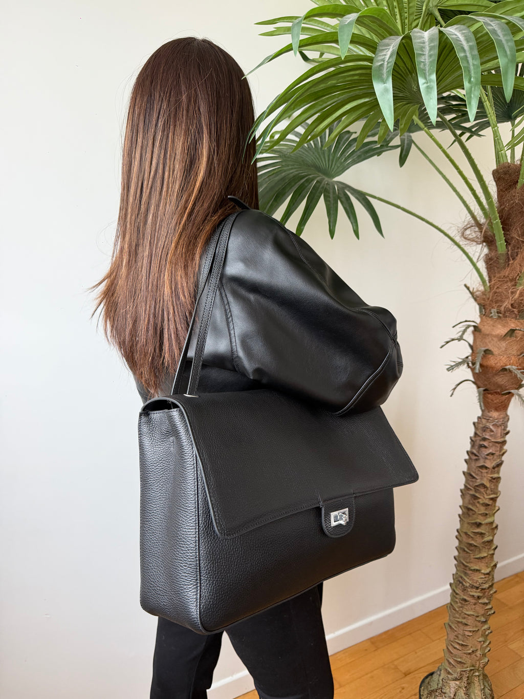 LE VENDÔME – Sac en cuir grainé noir